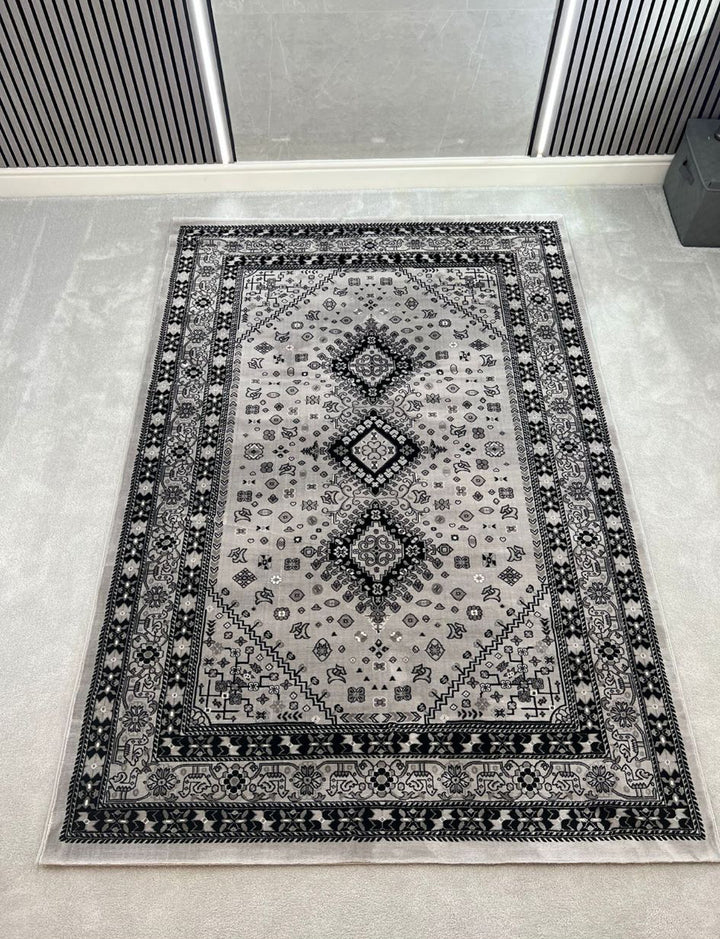 VERA TRADITIONAL PERSIAN-STYLE AREA RUG - GREY & CHARCOAL