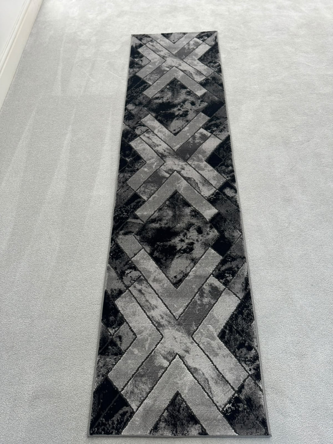 Moretti 809 Grey Geometric Modern Runner Rug (60x230 CM)
