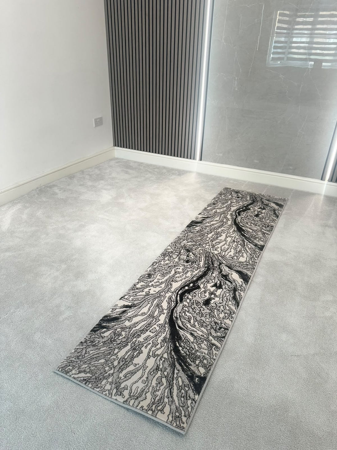 Platinum 9286 Grey Modern Abstract Runner Rug (60x230 CM)