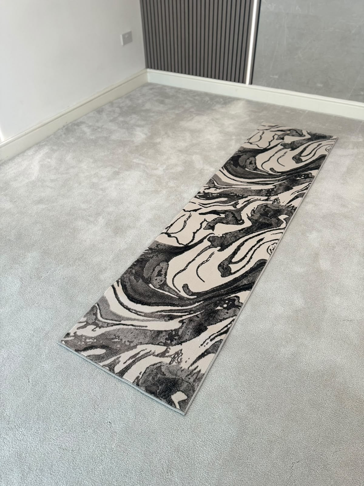 Platinum 9285 Grey & Charcoal Modern Abstract Runner Rug (60x230 CM)