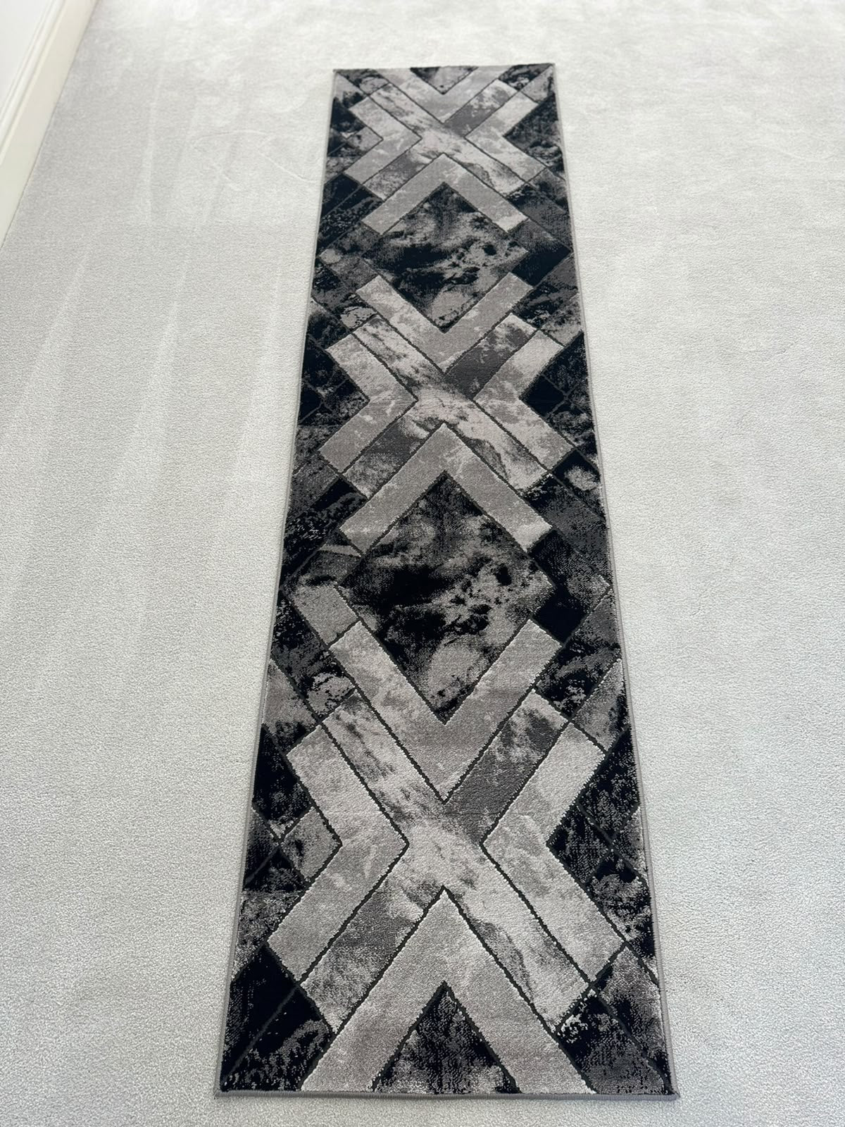 Moretti 809 Grey Geometric Modern Runner Rug (60x230 CM)