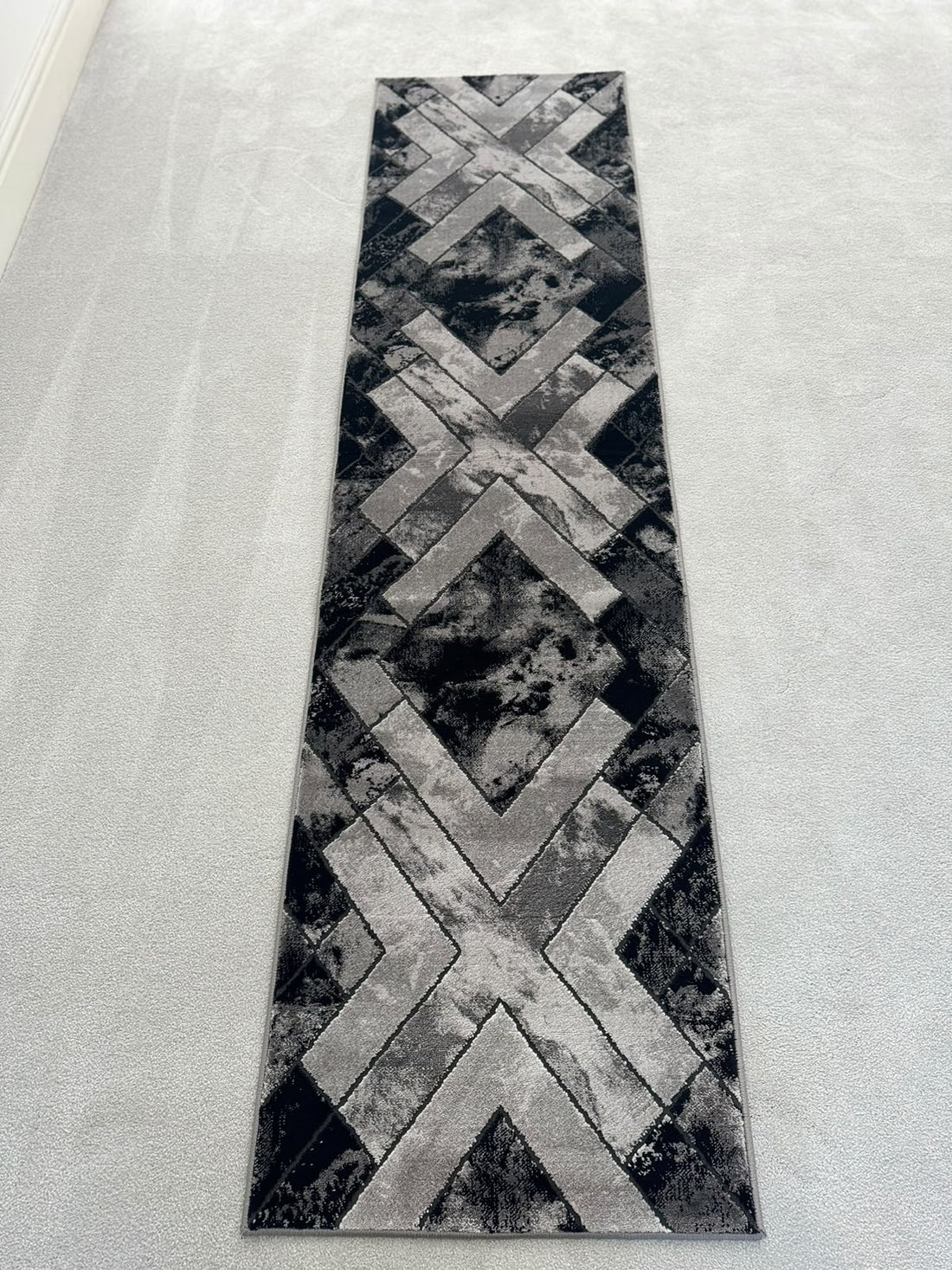 Moretti 809 Grey Geometric Modern Runner Rug (60x230 CM)