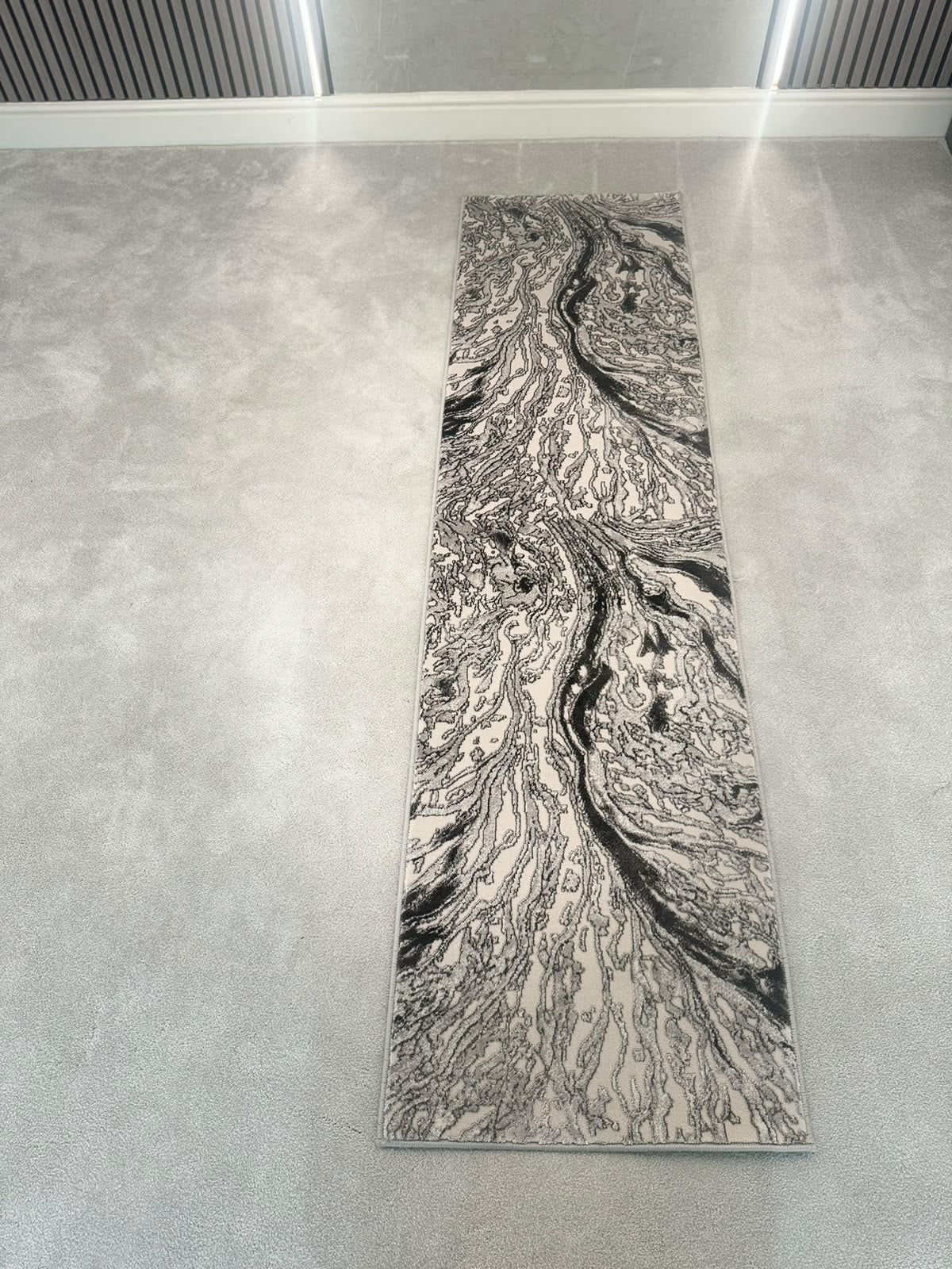 Platinum 9286 Grey Modern Abstract Runner Rug (60x230 CM)