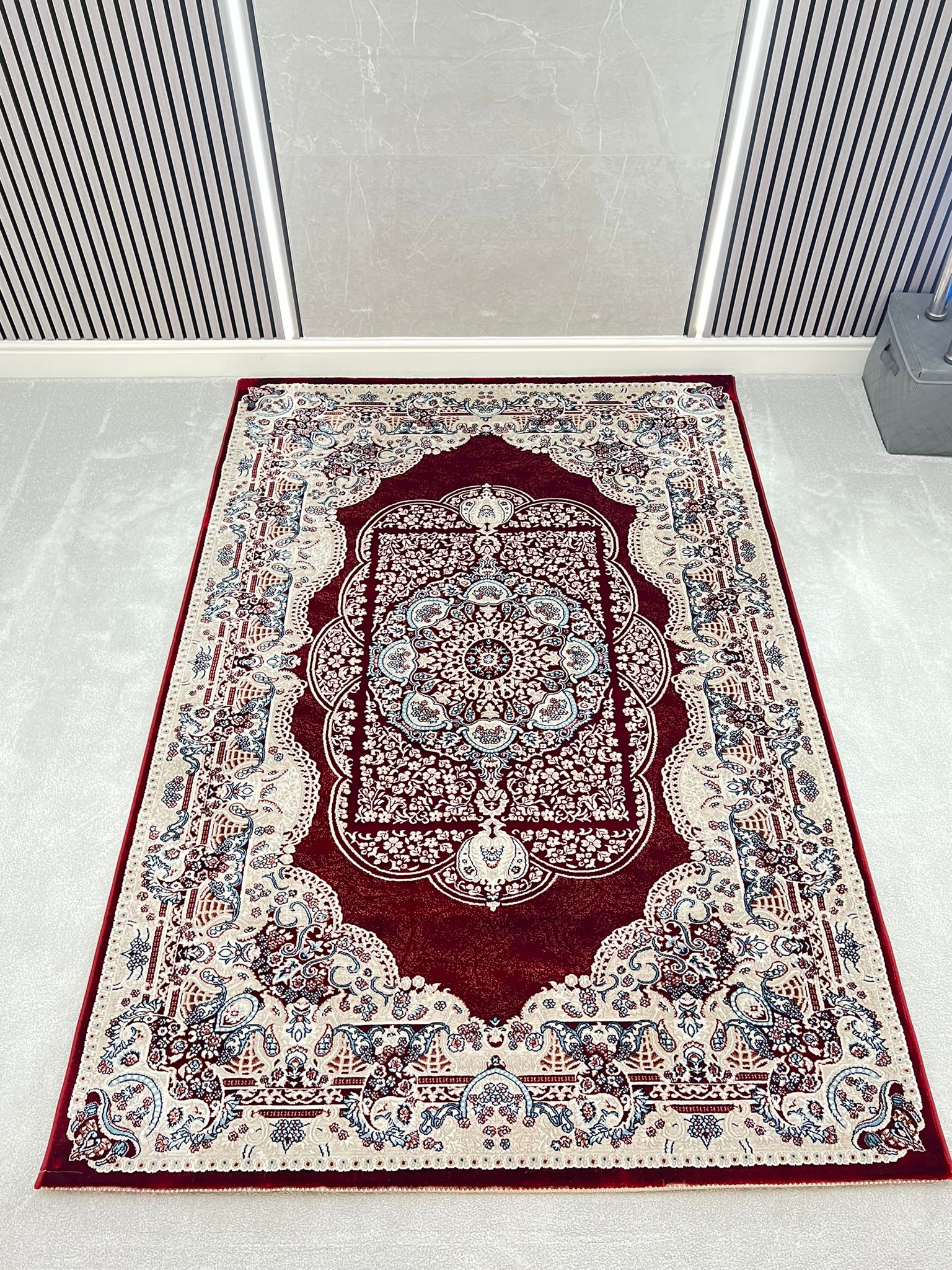VERA SILK 1319 – PREMIUM LUXURY COLLECTION - RED